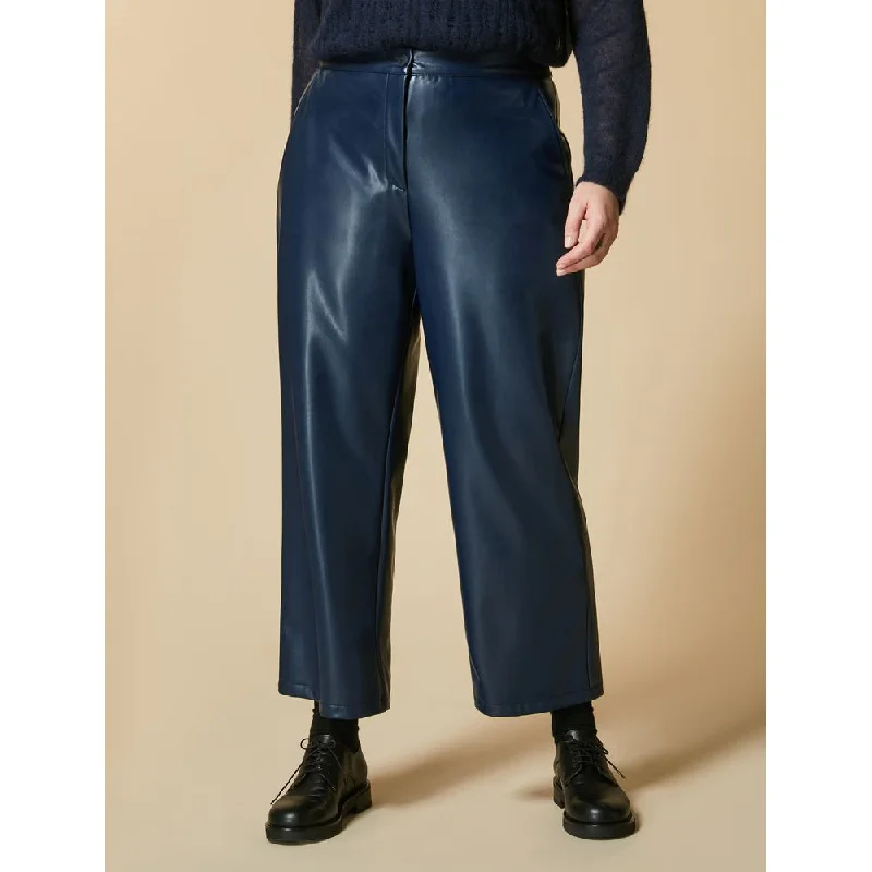 Relaxed fit tight trousers for men with stretch material for comfort and ease -RENNA