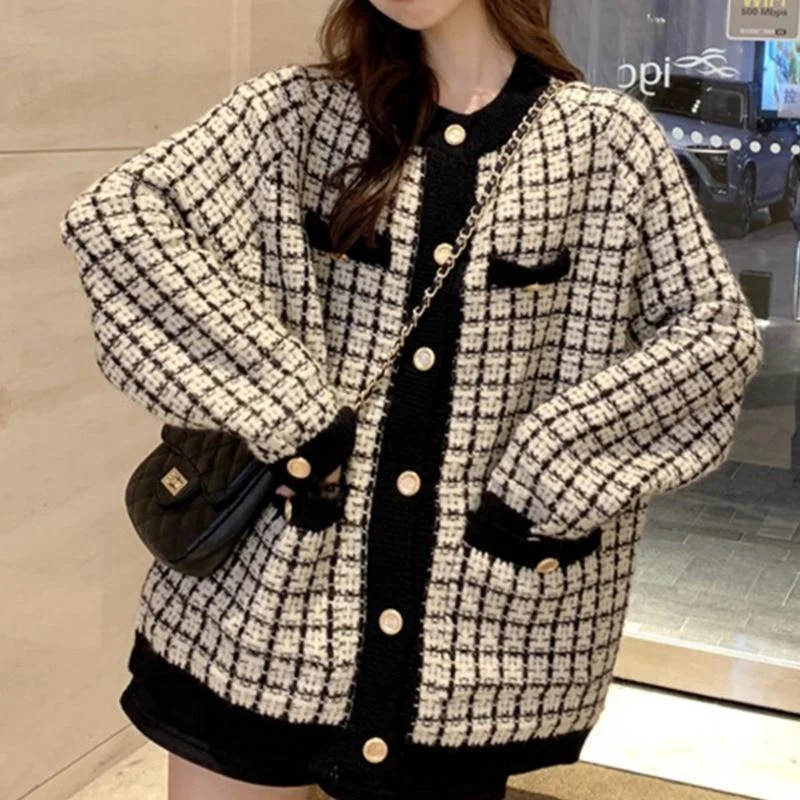 Travel - Friendly Sweaters for Trip -Plaid Oversized Cardigan Sweater for Women