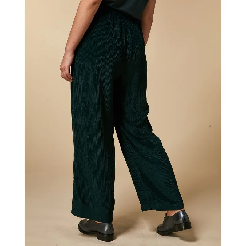 Retro-inspired tight trousers for men with a high-waisted fit and 80s vibe -ROLANDO