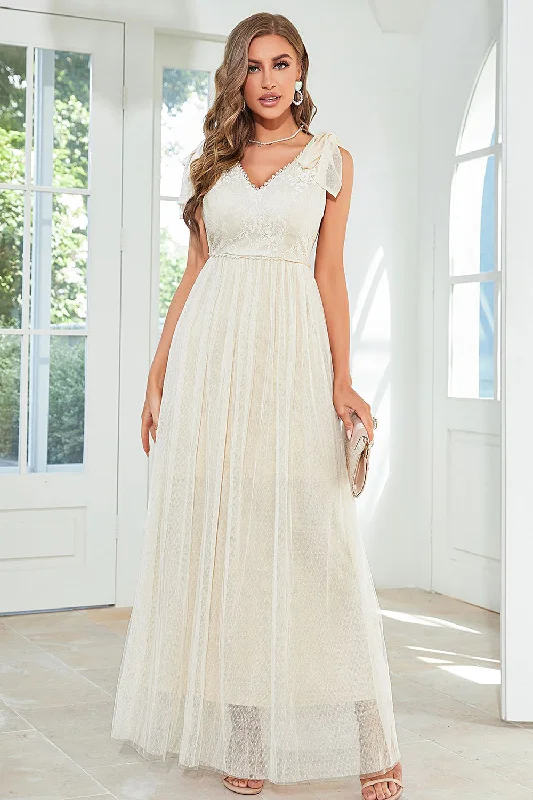 Gray Dresses for Subtle -Apricot Lace Long Wedding Guest Dress with Bowknot