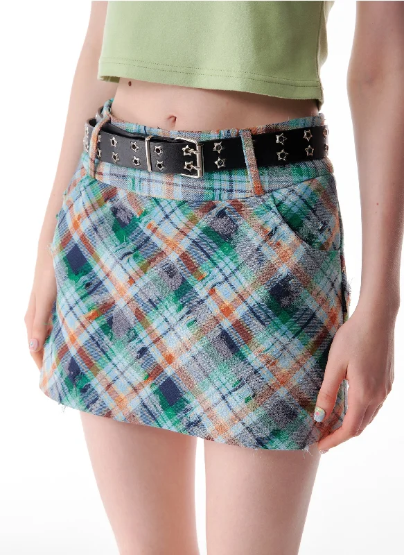 Luxury skirts with intricate embroidery accents -Retro Plaid Mini Skirt