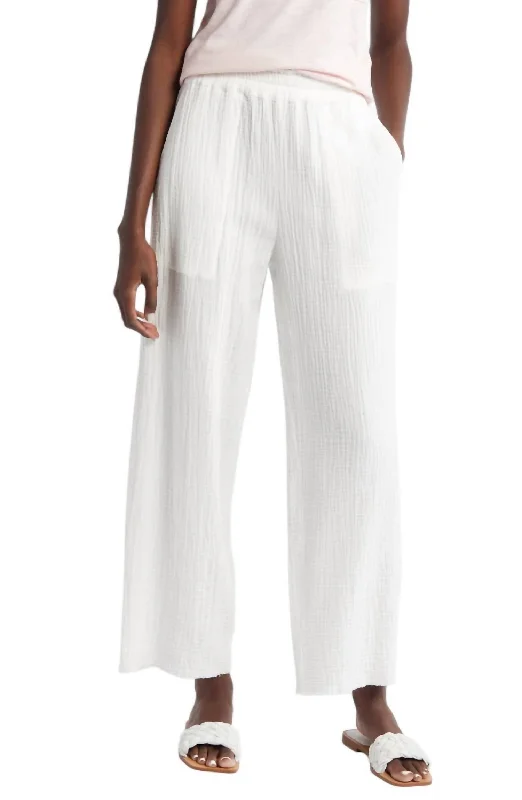 Tight trousers for women with side slits and ankle-length design for chic style -Leon Crop Pant In White