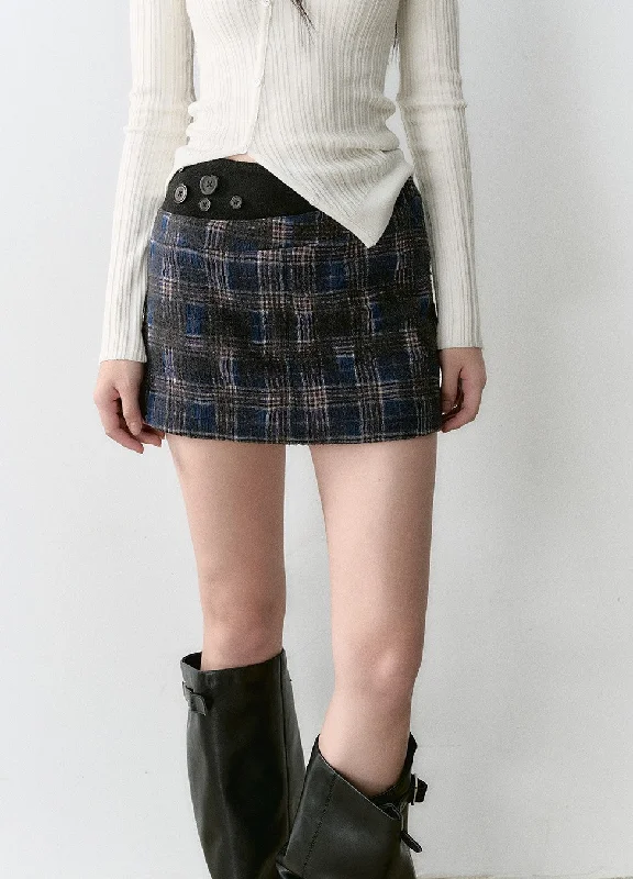 Soft skirts with plush cotton lining -Plaid Patchwork A-line Slim Versatile Short Skirt VIA0162