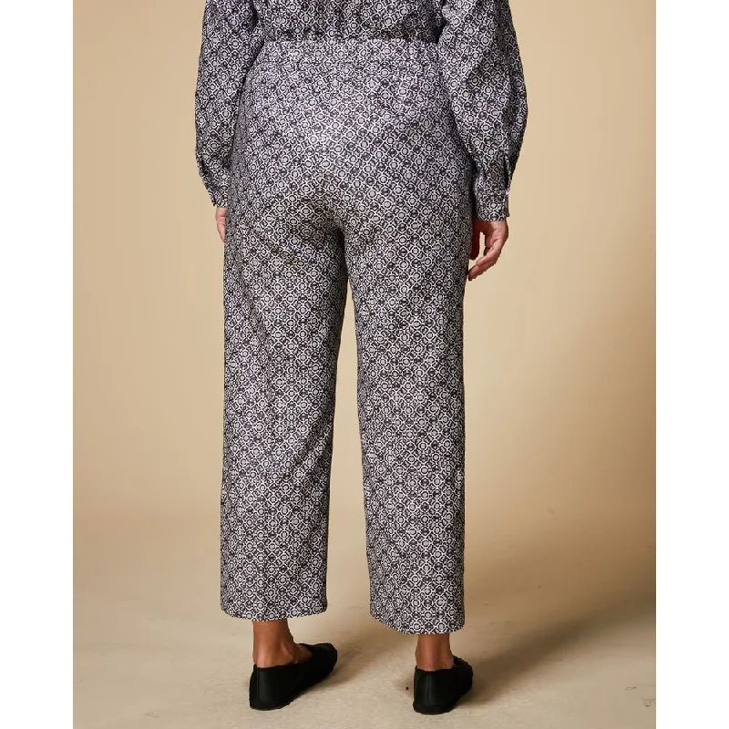 Tight trousers for women with pockets and slim silhouette for practical fashion -REALE