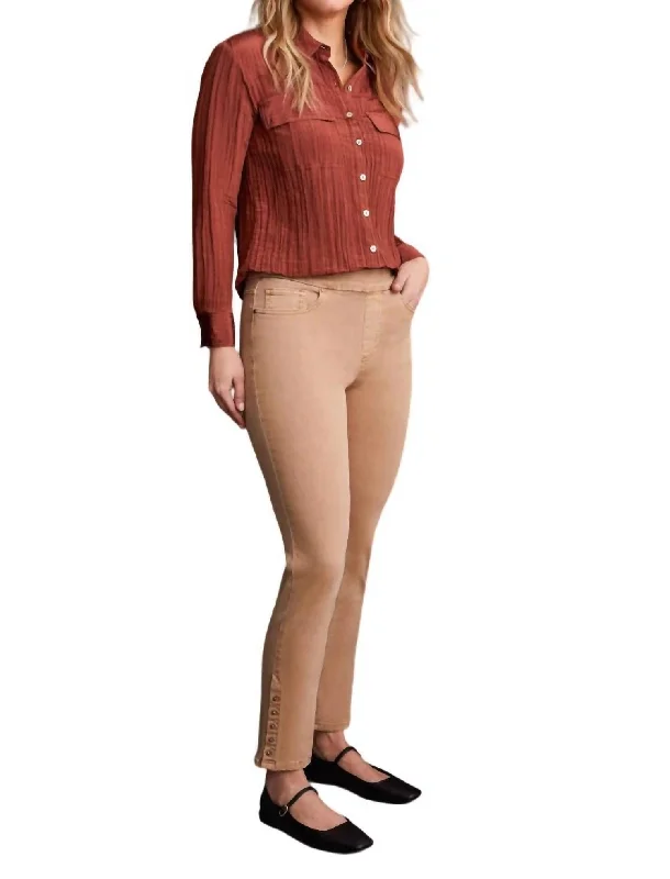 Elegant tight trousers for women with high-quality wool fabric for refined look -Pull On Ankle Pants In Tan