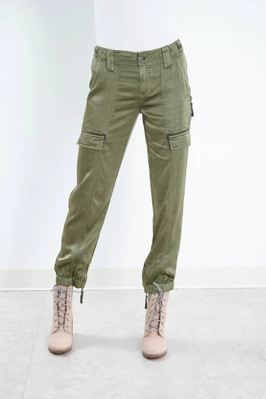 Tight trousers for women with side slits and ankle-length design for chic style -Axel Jogger In Olive