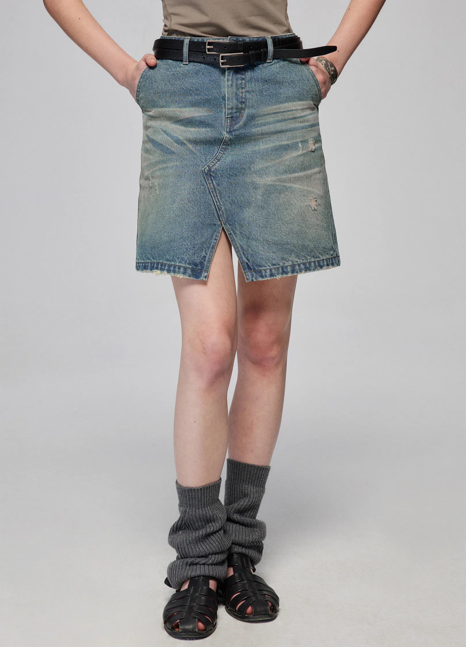 Cute mini skirts for trendy casual outings -Slit Cut Denim Miniskirt