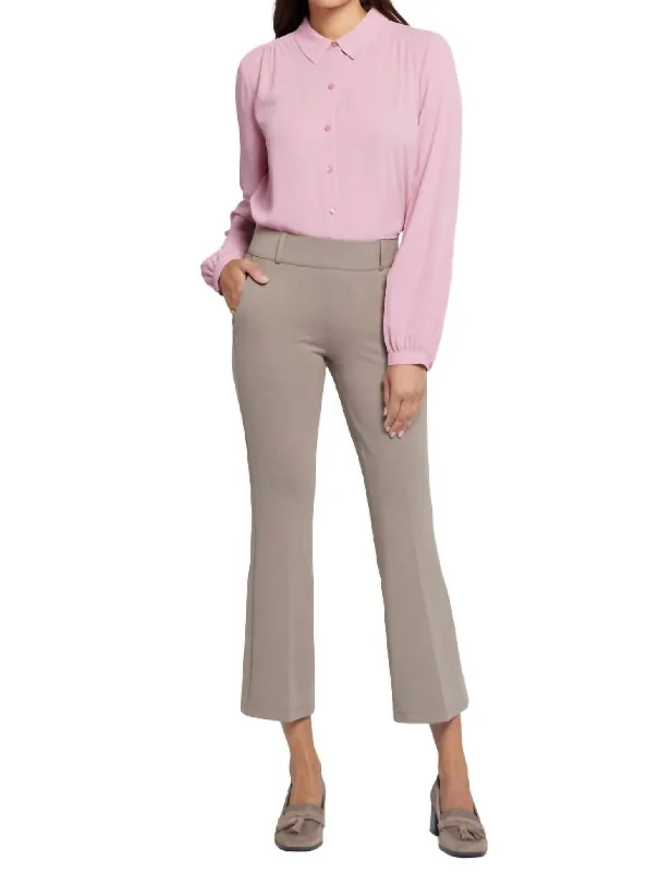 Elegant tight trousers for women with high-quality wool fabric for refined look -Flared Ankle Pants In Saddlewood