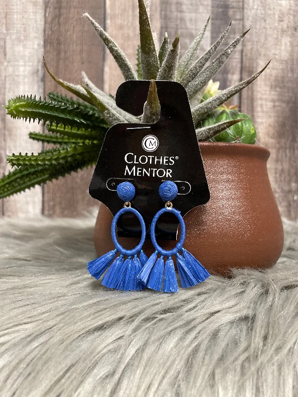 Best hoop earrings with blackened metal for an edgy and bold appearance-Earrings Dangle/drop Cmf