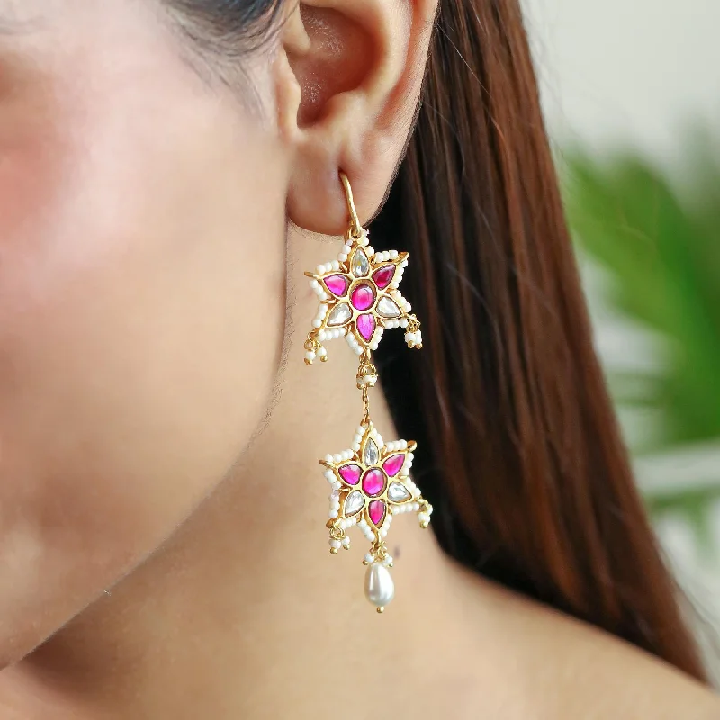 Best hoop earrings with gemstone accents for a colorful and elegant appearance-Silver Floral Motif Sui Dhaga Earrings